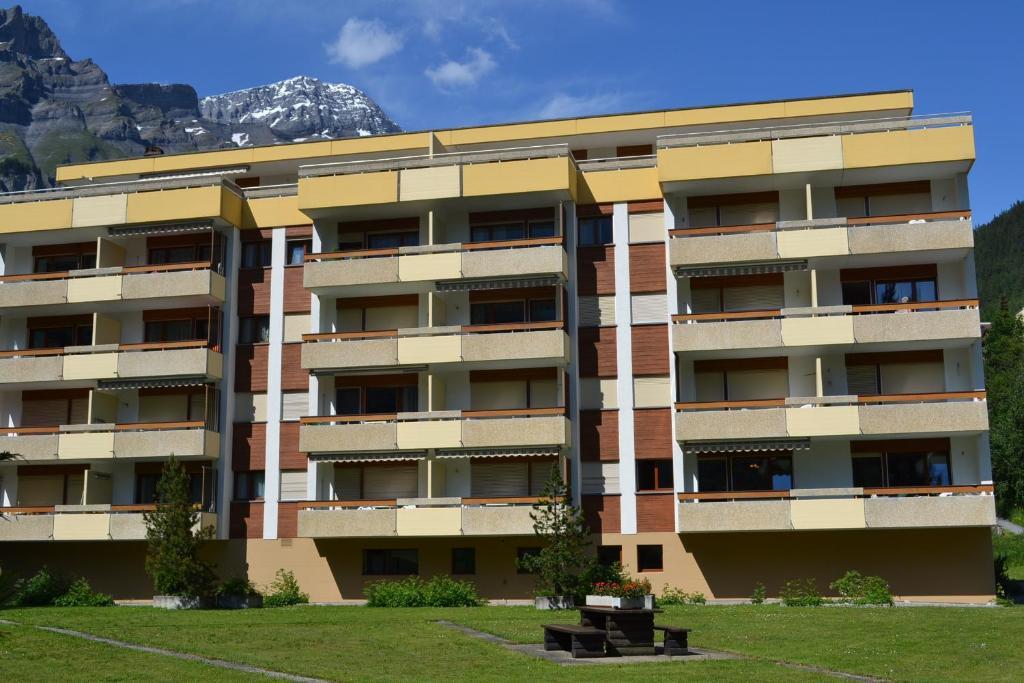 Baron / Baronesse Apartments Loèche-les-Bains Extérieur photo